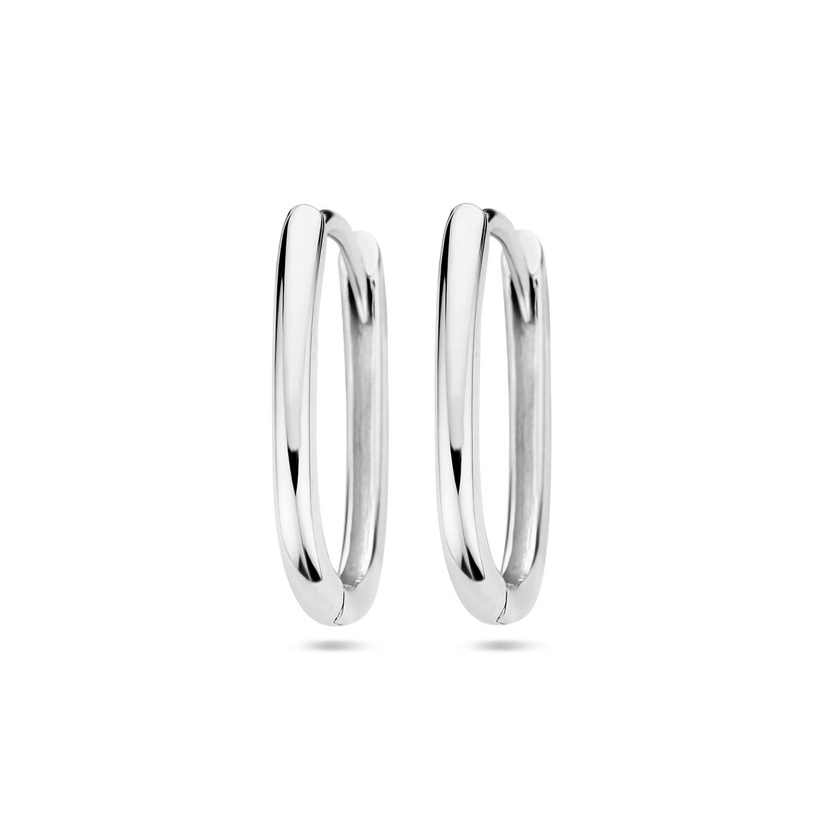 Klapoorringen van 14K witgoud in de vorm van een paperclip met een glanzende afwerking.