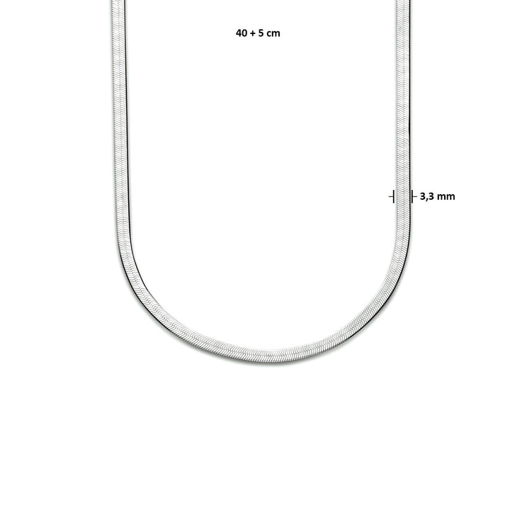 De Van der Kooij Collectie collier slang plat 3,3 mm 40 + 5 cm zilver gerhodineerd is U-vormig afgebeeld op een witte achtergrond, met zijn lengte (40 + 5 cm) en breedte (3,3 mm) gelabeld, en is voorzien van een veilige karabijn sluiting.