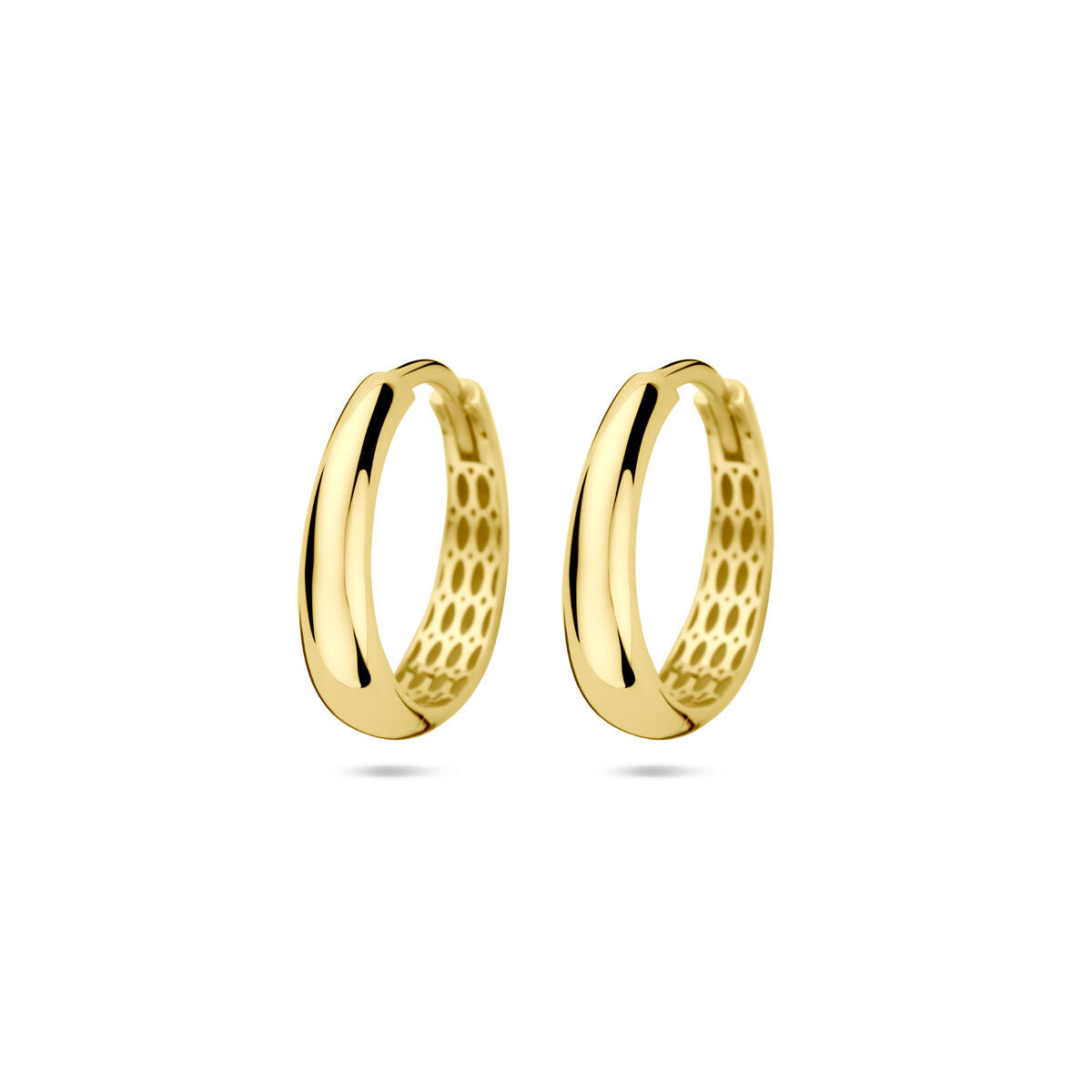 Klapoorringen van 14K geelgoud met een gladde afwerking en een diameter van 18 mm.