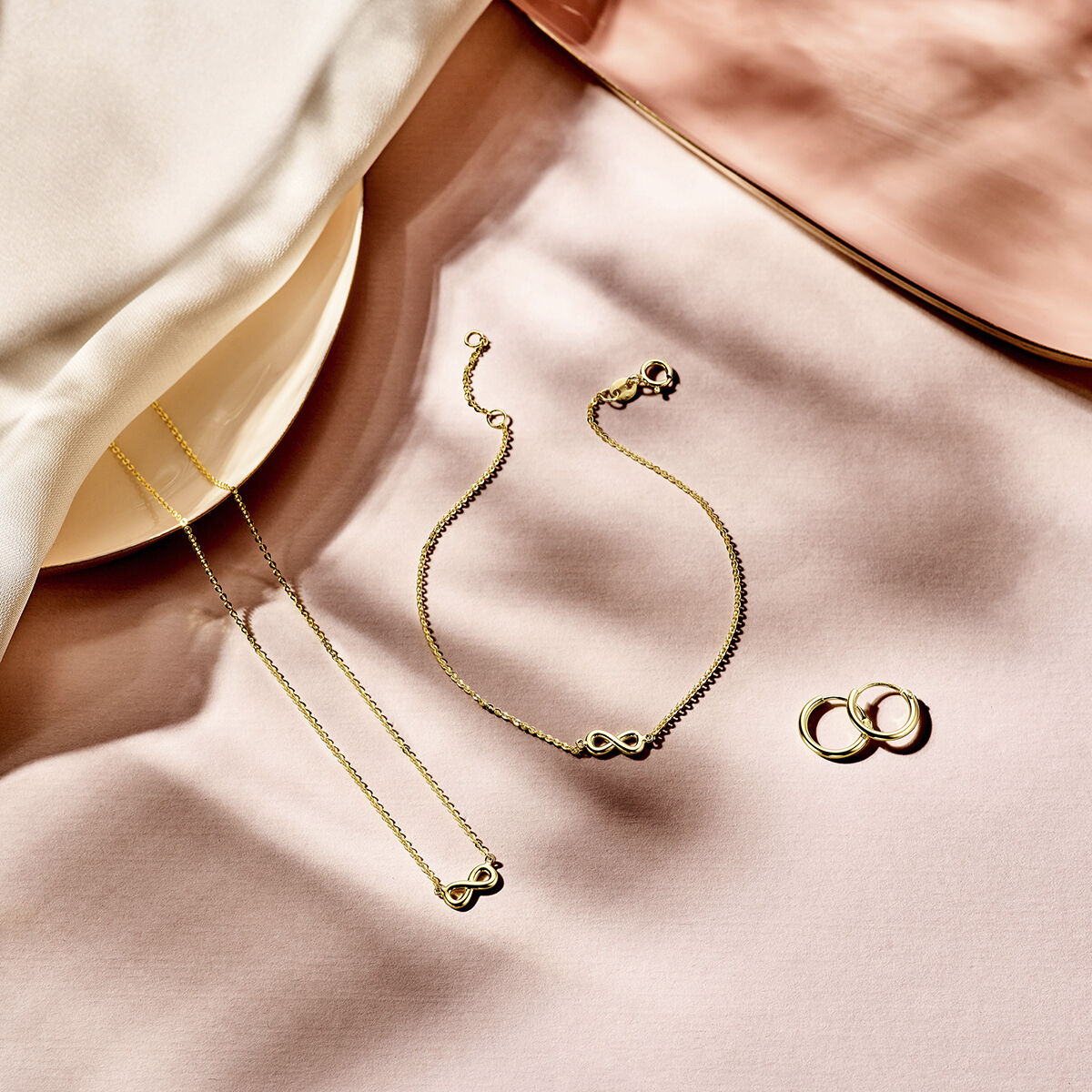 Gold bracelet ladies infinity 14K