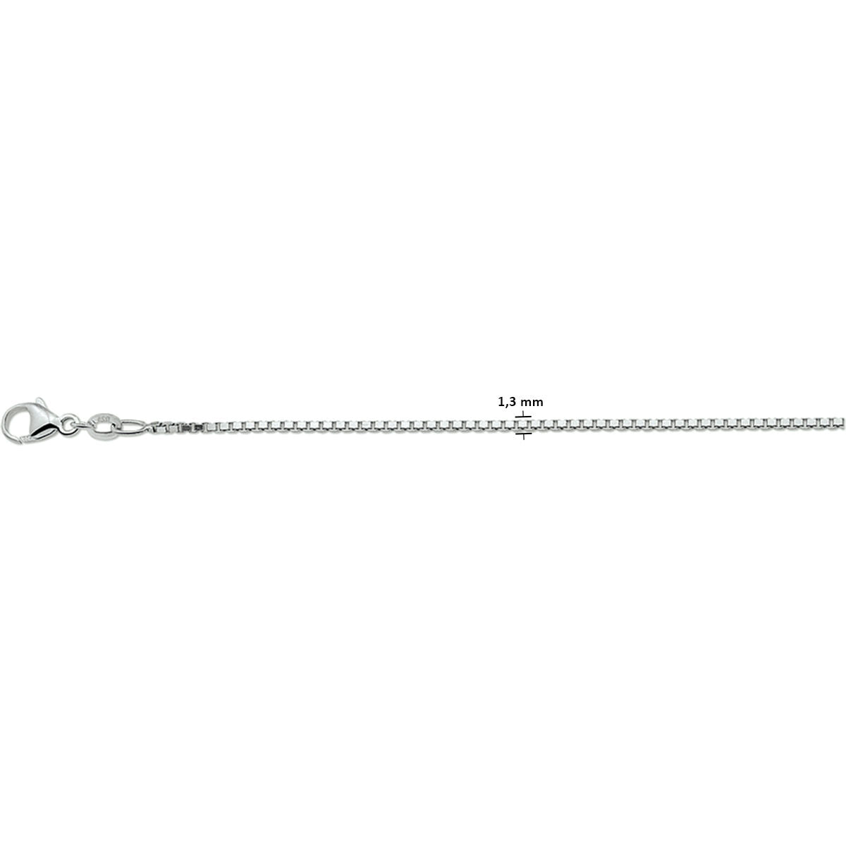 Zilveren collier van 1,3 mm met een gerhodineerde afwerking en een karabijnsluiting.