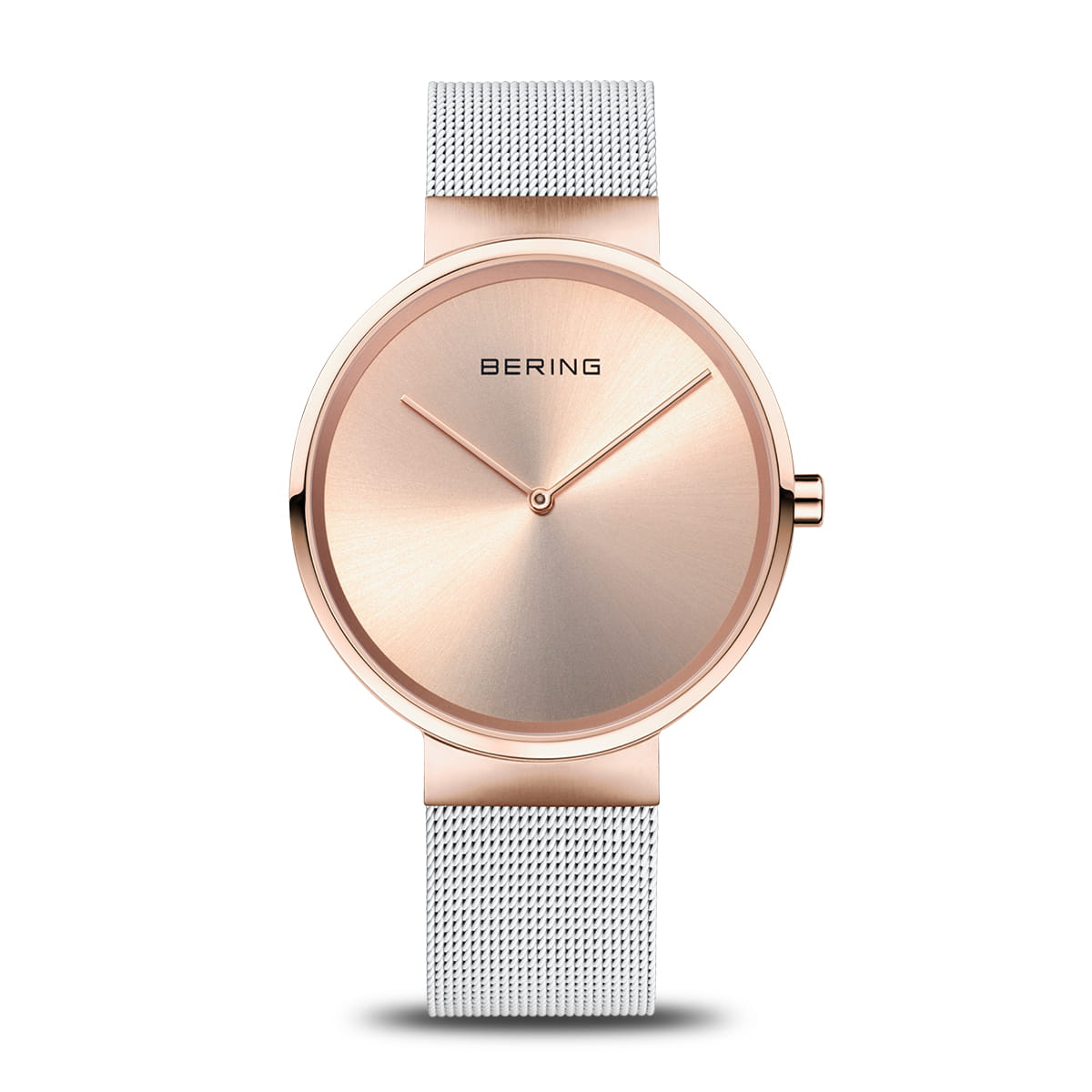 Roségouden horloge met een minimalistische wijzerplaat en een zilveren mesh-band.