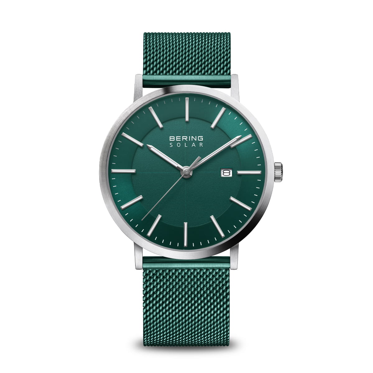 Groen horloge met een zilveren kast en mesh-band, voorzien van een groene wijzerplaat en datumweergave.