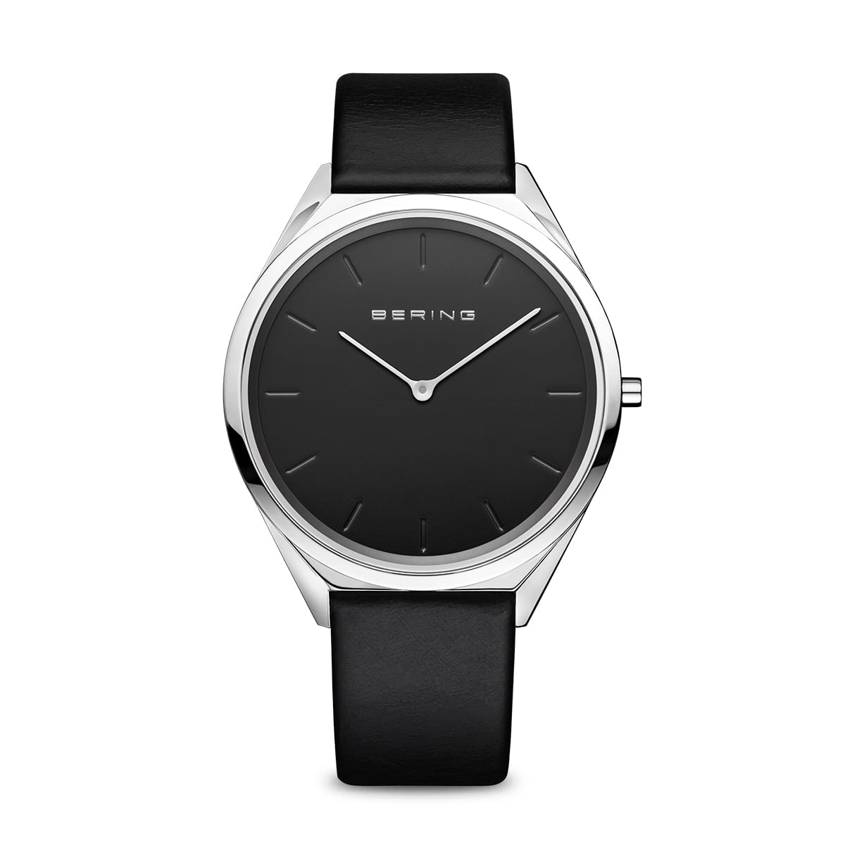 Unisex horloge met zwarte wijzerplaat, zilveren kast en zwarte leren band.