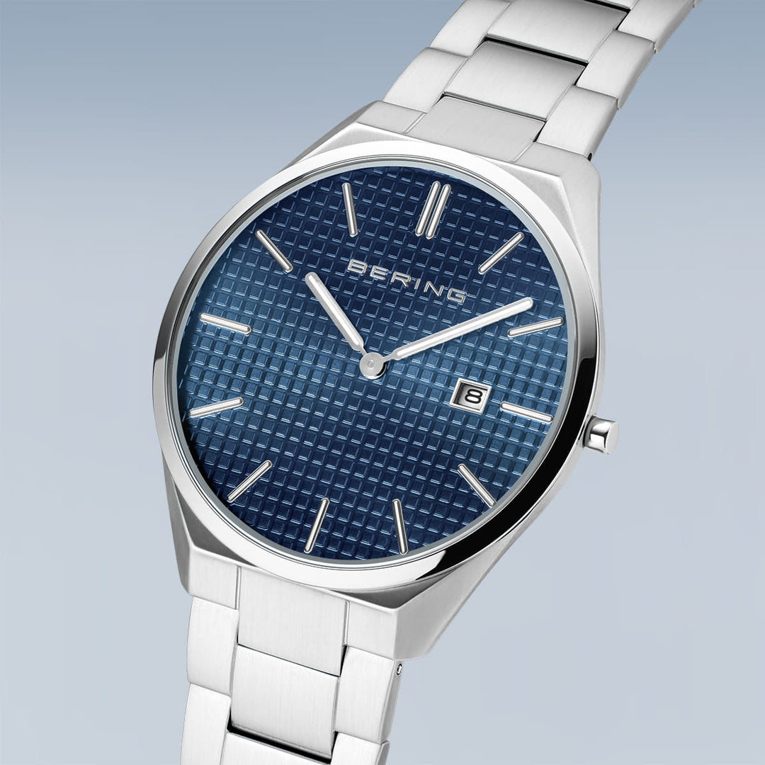 Bering heren horloge blauwe wijzerplaat 17240-707