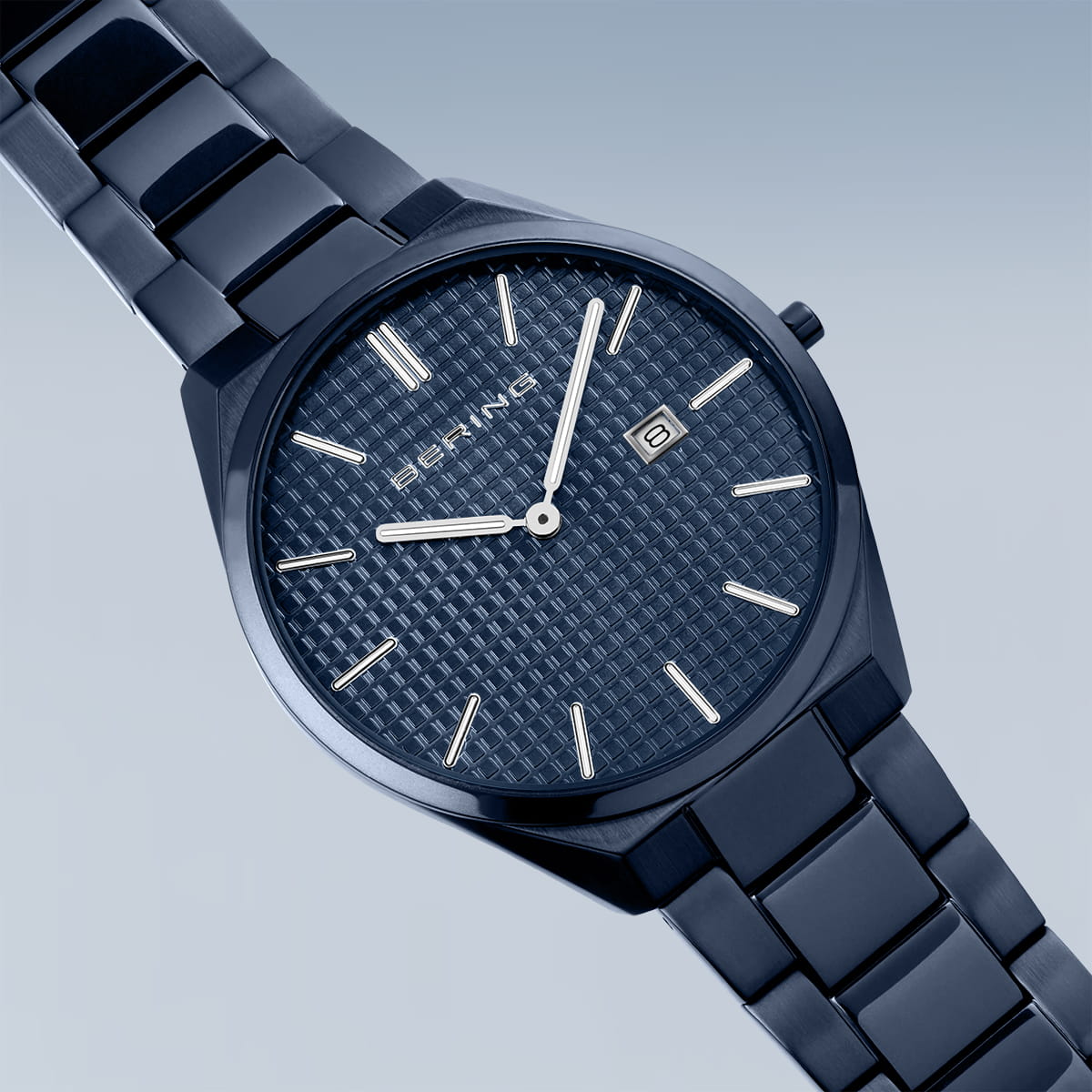 Bering heren horloge blauwe wijzerplaat - 17240-797