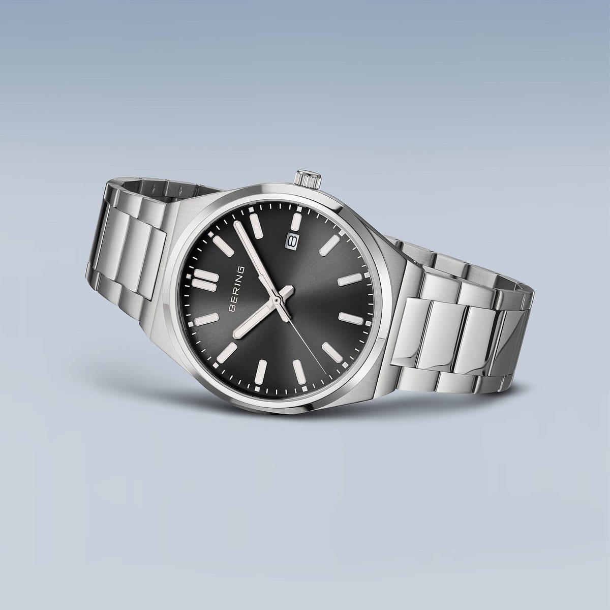 Bering heren horloge zwarte wijzerplaat 17639-702