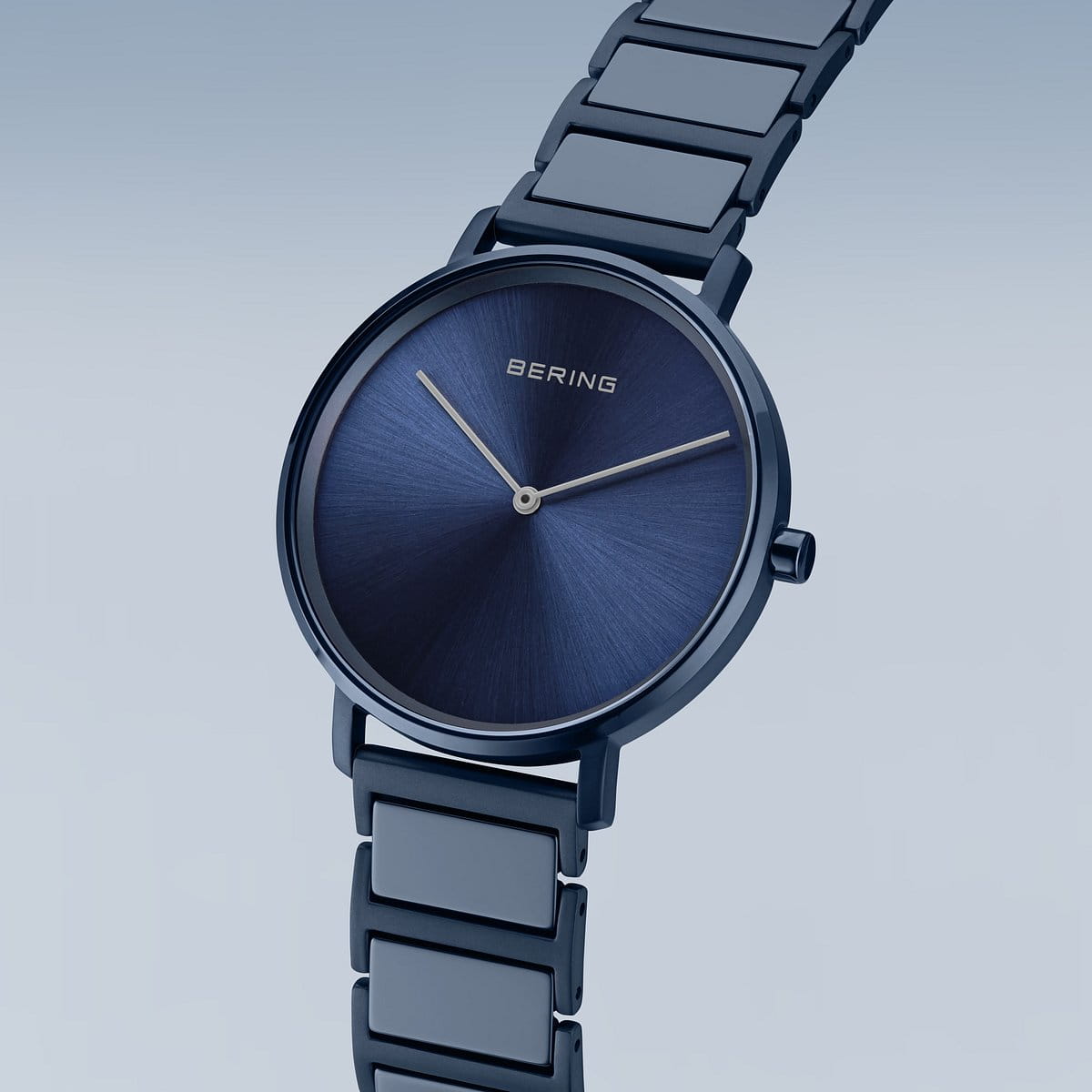 Bering heren horloge blauwe wijzerplaat - 18539-797