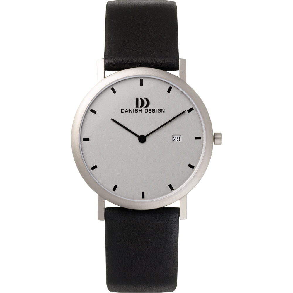 Zilveren horloge met een witte wijzerplaat, zwarte leren band en datumweergave.