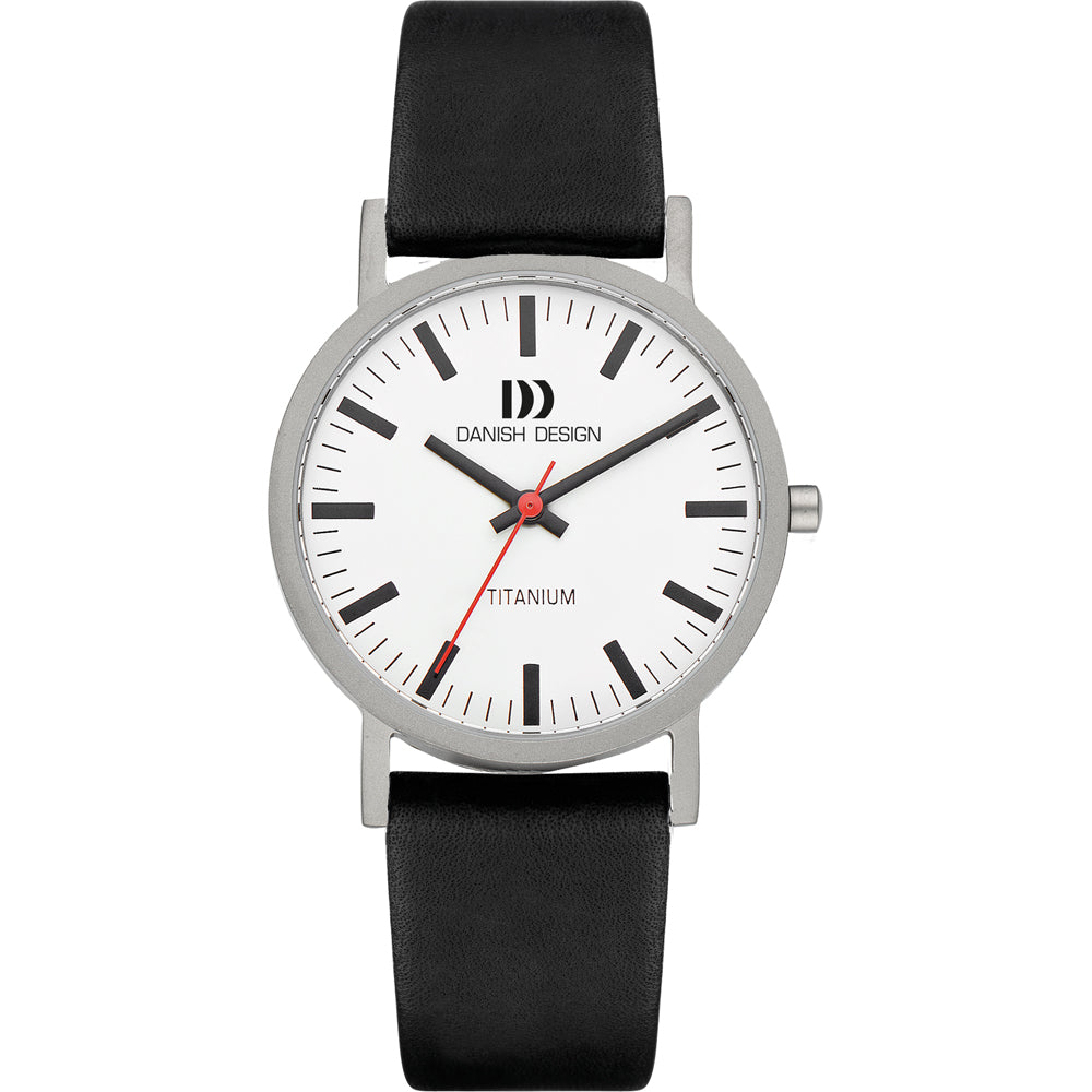 Titanium horloge met een witte wijzerplaat, zwarte leren band en rode secondewijzer.