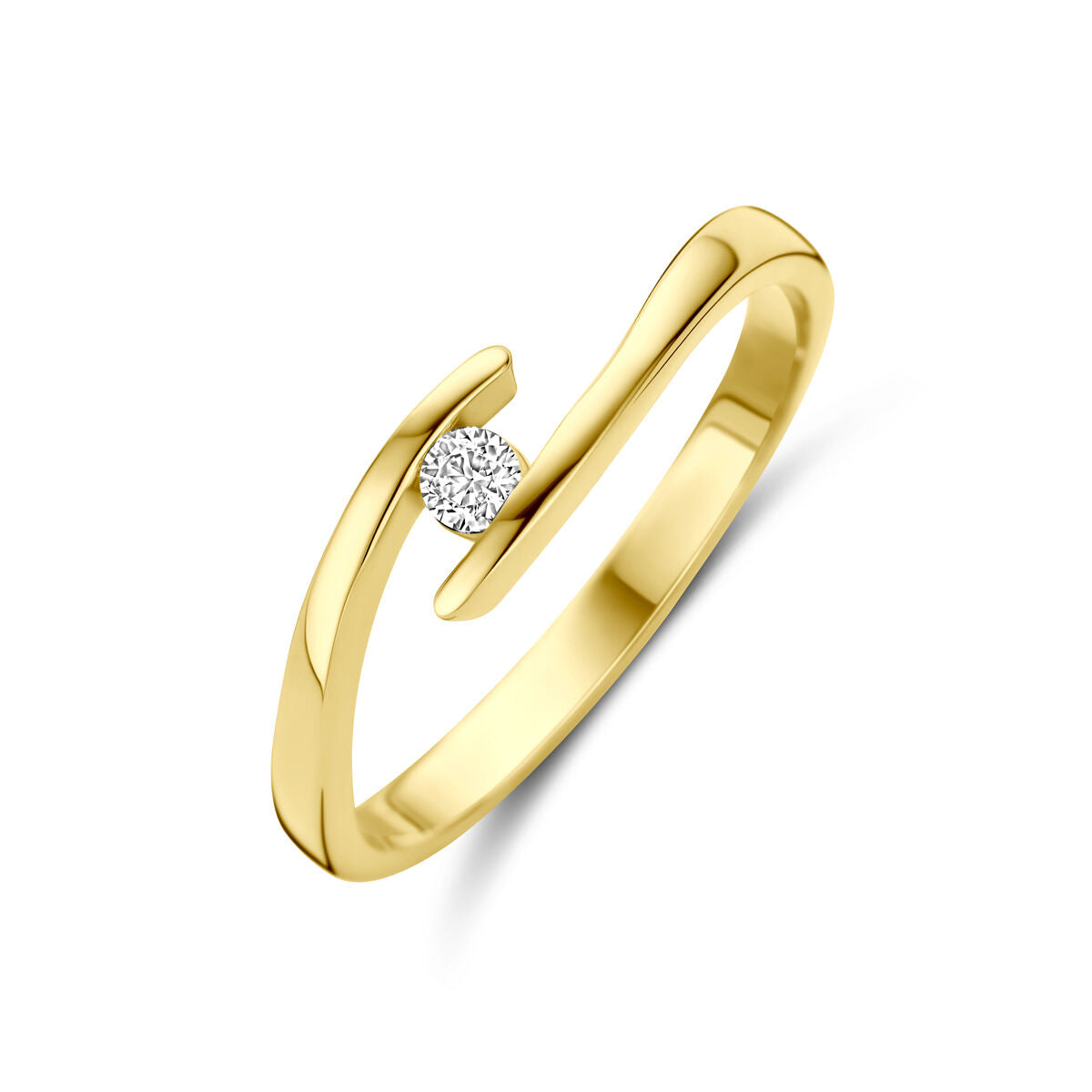 De Van der Kooij Collectie ring zirkonia 14K geelgoud heeft een minimalistisch open band ontwerp met een enkele ronde zirkonia gezet tussen taps toelopende uiteinden, afgebeeld op een witte achtergrond.