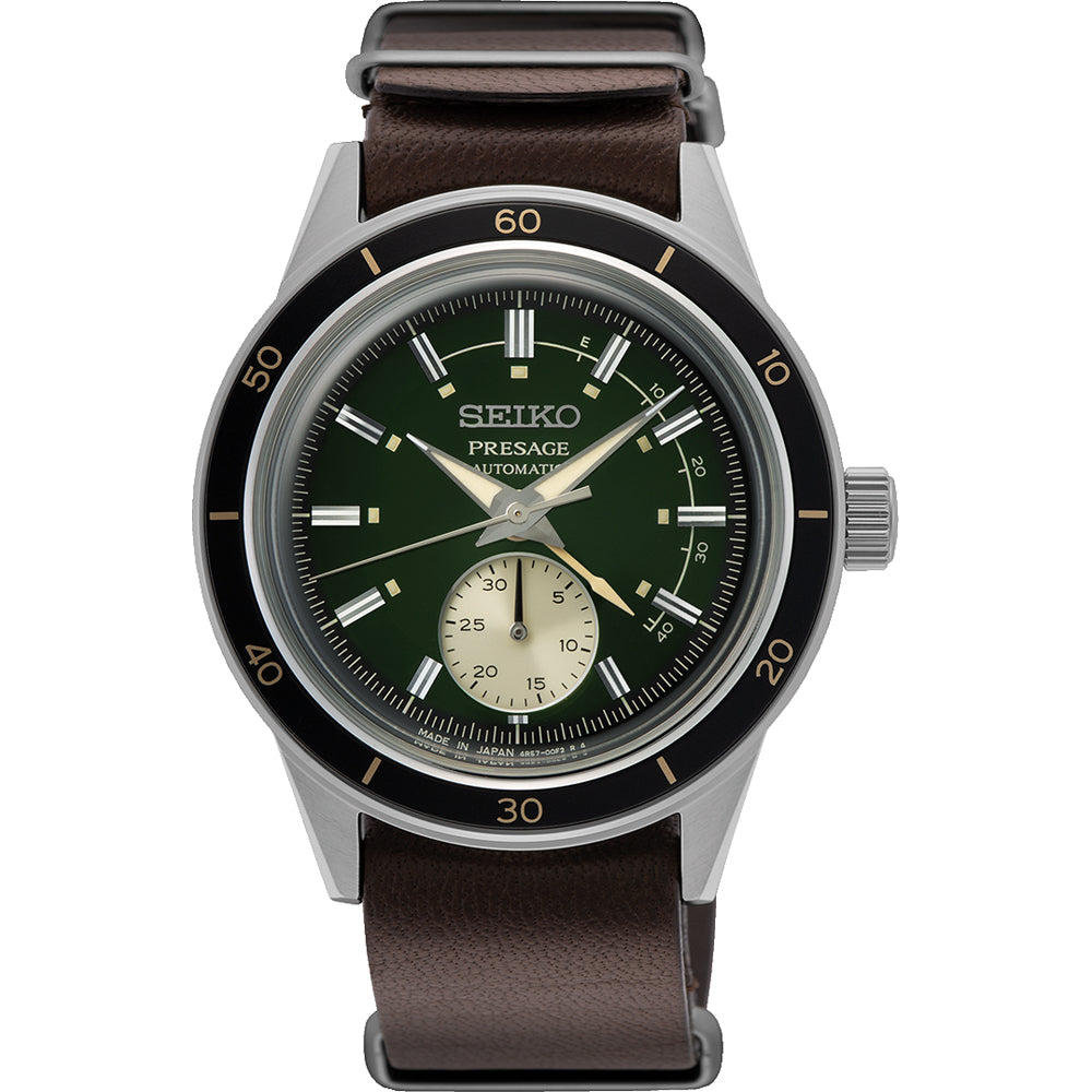 Heren horloge met groene wijzerplaat, zilveren kast, bruine leren band en chronograaffunctie.