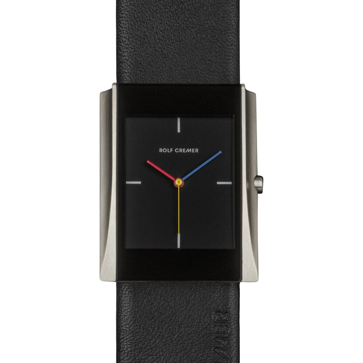 Zwart vierkant horloge met leren band, opvallende wijzerplaat met gele, rode en blauwe wijzers.