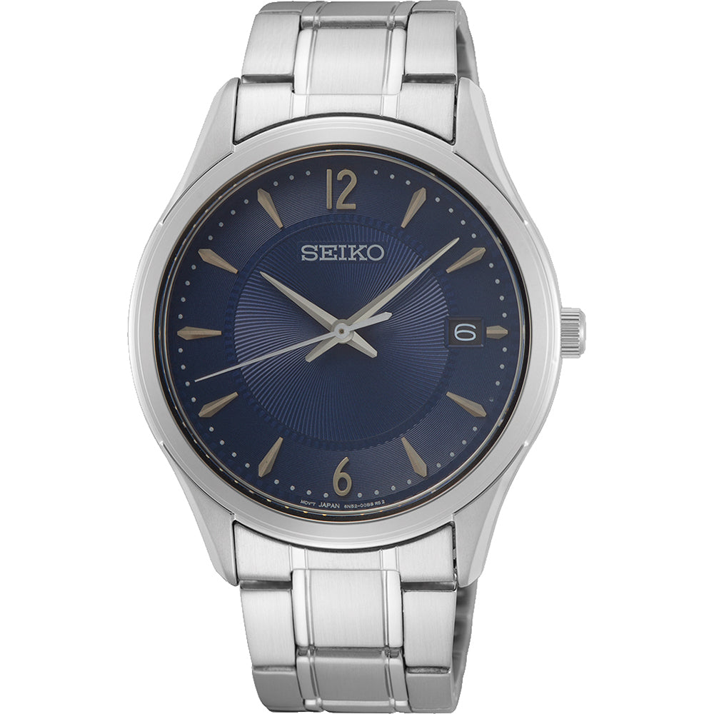 Zilveren heren horloge met een blauwe wijzerplaat en een datumaanduiding op 6 uur.