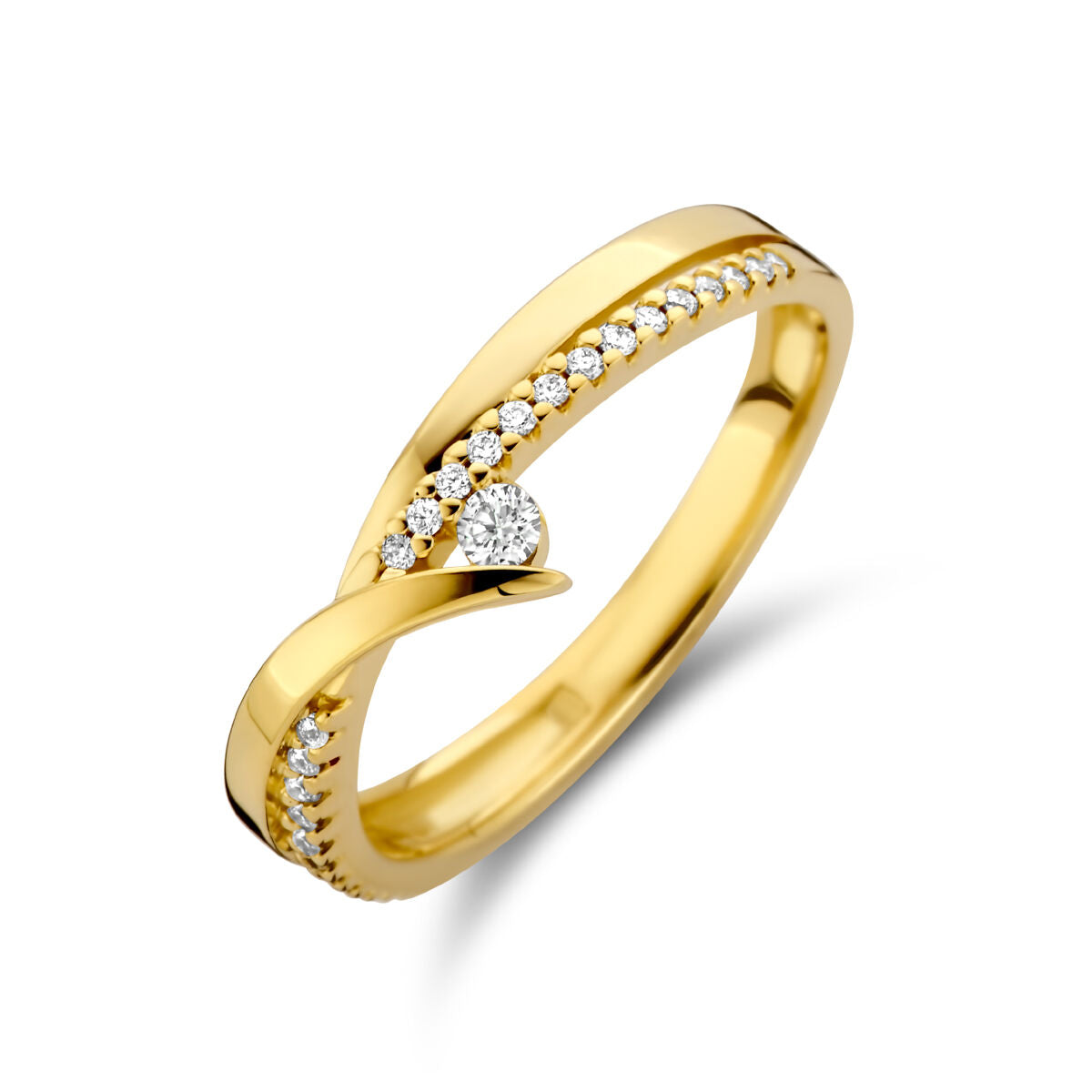 Ring van 14K geelgoud met een golvende vorm, bezet met een centrale diamant van 0.13ct en meerdere kleinere diamanten.