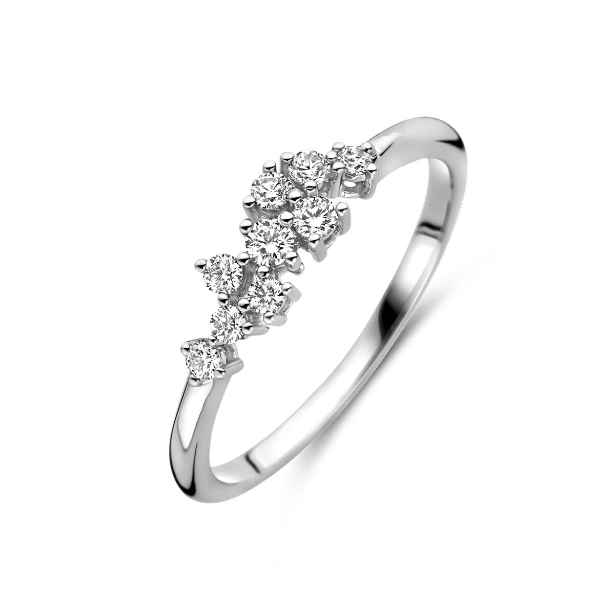 De Van der Kooij Collectie ring diamant 0.21ct H SI in 14K witgoud is een elegante ring met een asymmetrisch cluster van witte diamanten voor tijdloze stijl.