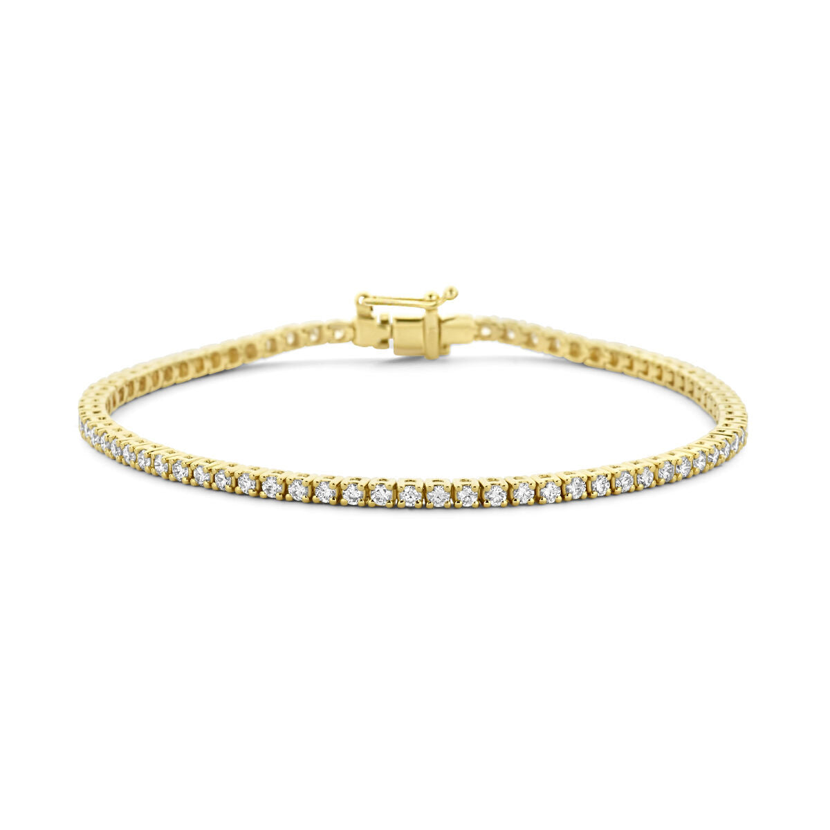 De Van der Kooij Collectie tennisarmband diamant 2.00ct H SI, 2,3 mm breed en 17,5 cm lang in 14K geelgoud is afgewerkt met een box clasp sluiting en gezet met een enkele rij ronde diamanten.