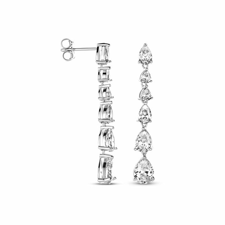 Een paar 42 mm gerhodineerde zilveren oorhangers van de Van der Kooij Collectie, elk met een verticale rij sprankelende zirkonia's in diverse vormen. Eén oorhanger is van voren, de ander van opzij te zien.