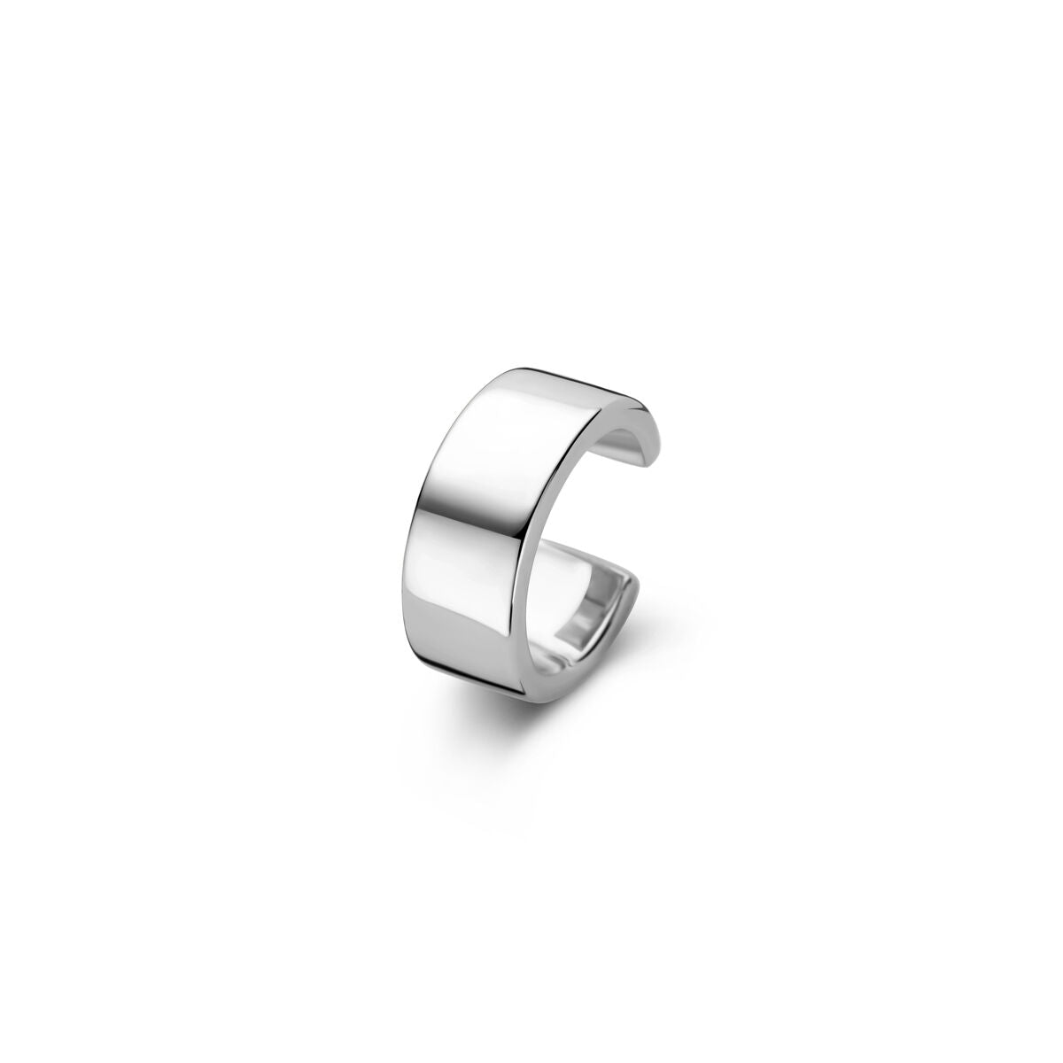 Zilveren ear cuff van gerhodineerd 925 zilver met een strakke, moderne afwerking.