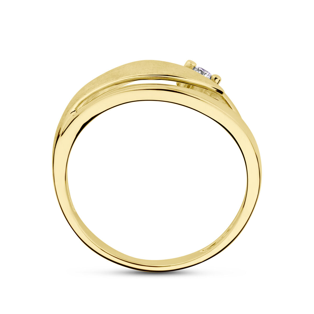 Een 14K geelgouden Van der Kooij Collectie ring met een modern, asymmetrisch ontwerp, poli/mat afgewerkt en voorzien van een ronde witte diamant (0.04ct H SI) aan de bovenzijde.