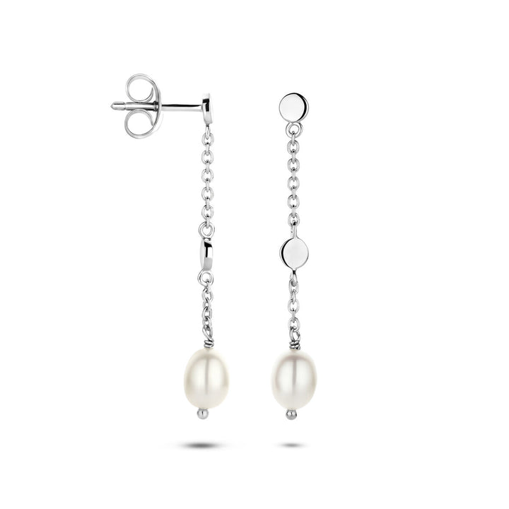 Van der Kooij Collectie oorhangers parel zilver gehodineerd met fijne kettinkjes, kleine cirkels en ovale zoetwaterparels aan het uiteinde.