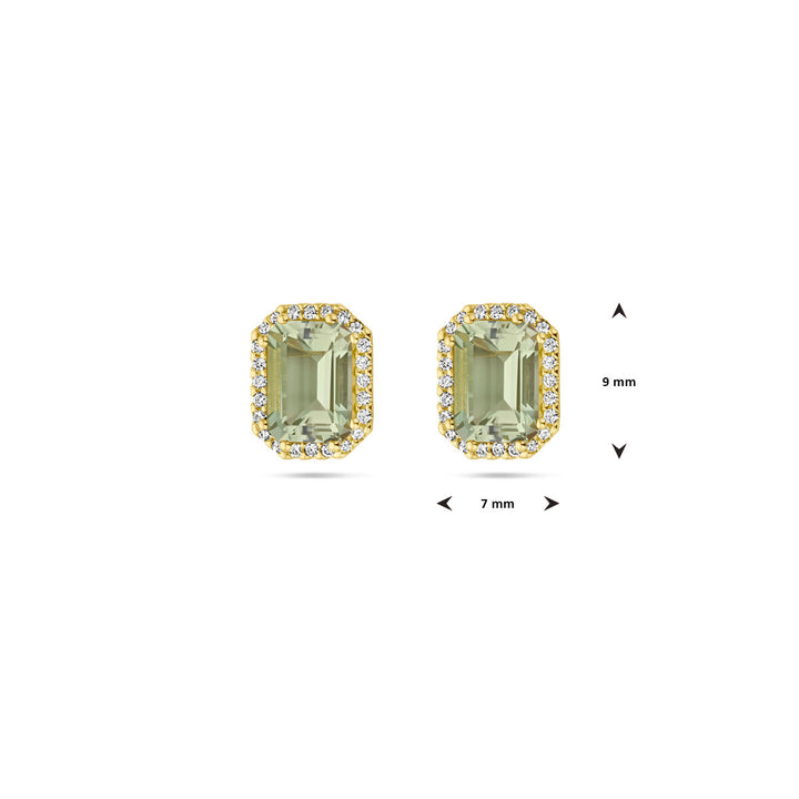 Van der Kooij Collectie oorknoppen in 14K geelgoud met rechthoekige groene amethist en een halo van 0,14ct diamanten (2x0,07ct, H SI), afmetingen 9x7mm, getoond op witte achtergrond.