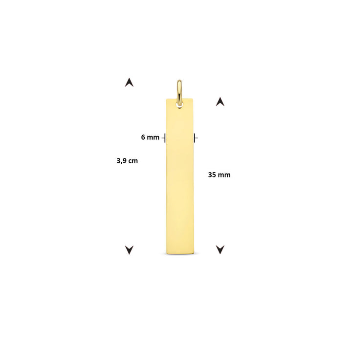 De Van der Kooij Collectie graveerhanger 14K geelgoud is een rechthoekige hanger met een kleine bovenlus, van 3,9 cm lang, 6 mm breed en 35 mm hoog, weergegeven op een witte achtergrond met maatlabels en pijlen.