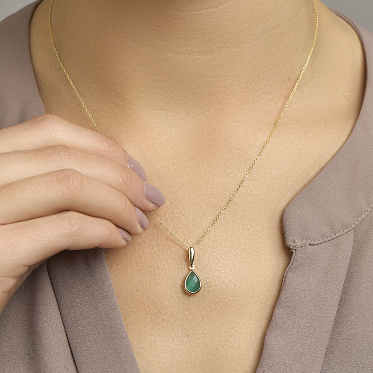 pendant green agate 14K yellow gold