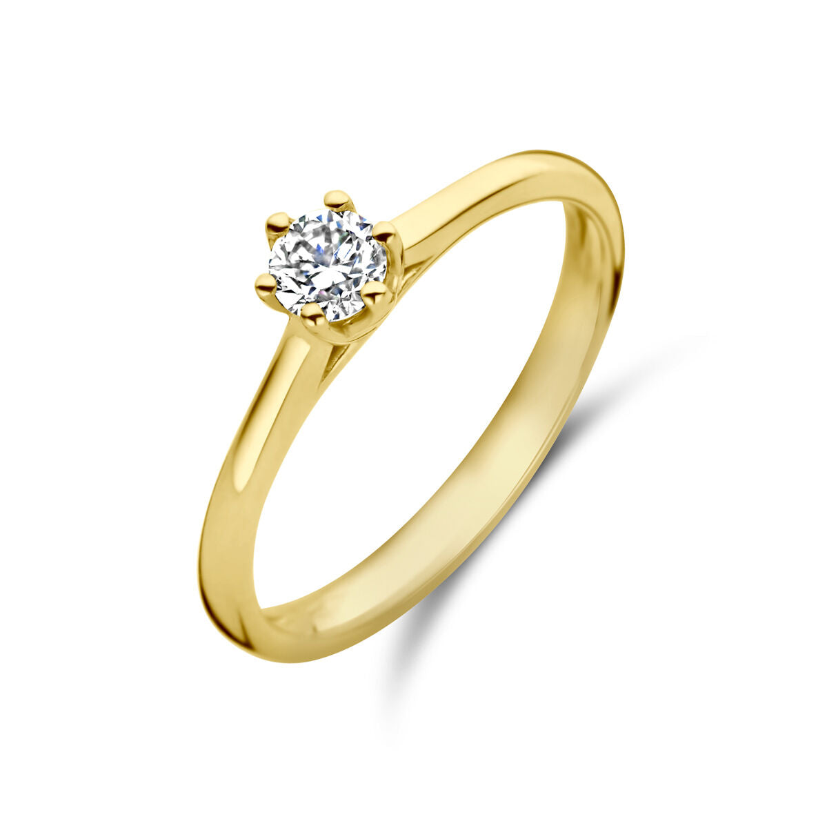 De Van der Kooij Collectie aanzoeksring diamant 0.20ct H SI in 14K geelgoud heeft een ronde diamant in een klassieke vierpoots solitaire zetting, perfect als symbool voor jullie trouwdag en getoond op een witte achtergrond.