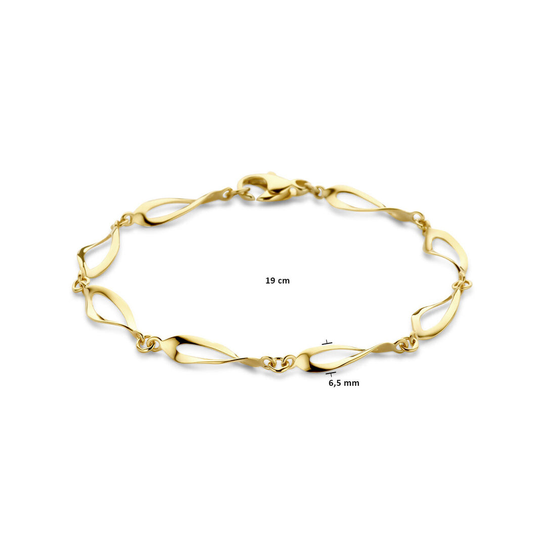 Van der Kooij Collectie armband 6,5 mm, 19 cm van 14K geelgoud, met fantasie van gedraaide bladvormige schakels en een veilige karabijnsluiting. Gepresenteerd op een witte achtergrond.