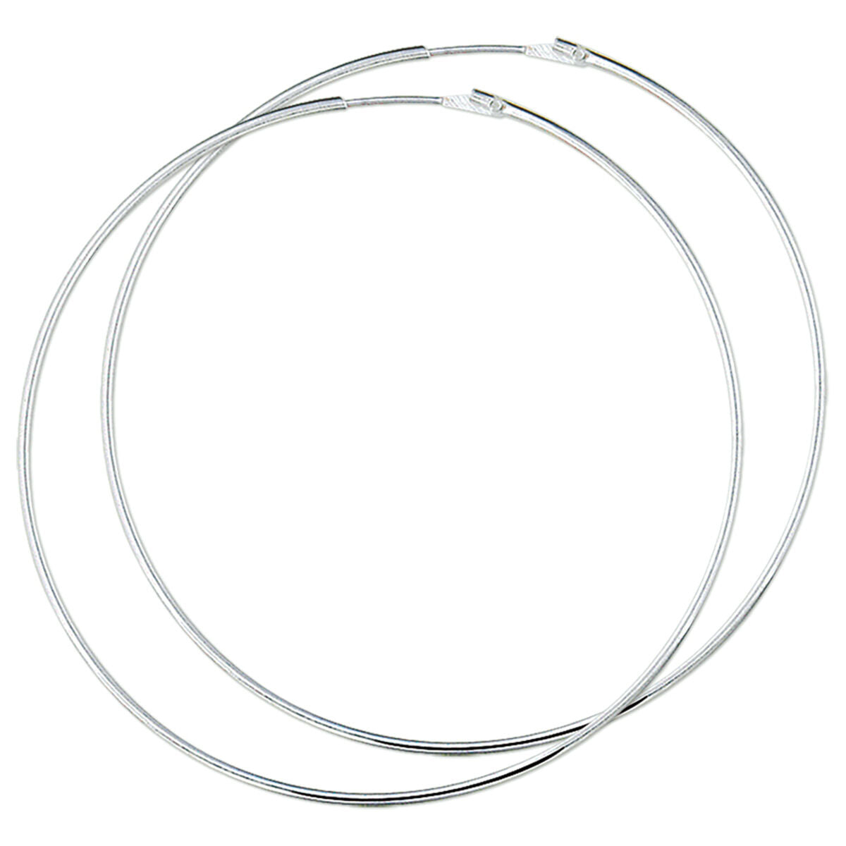 Ronde buis oorringen van 1,5 mm in zilver met een witte afwerking.