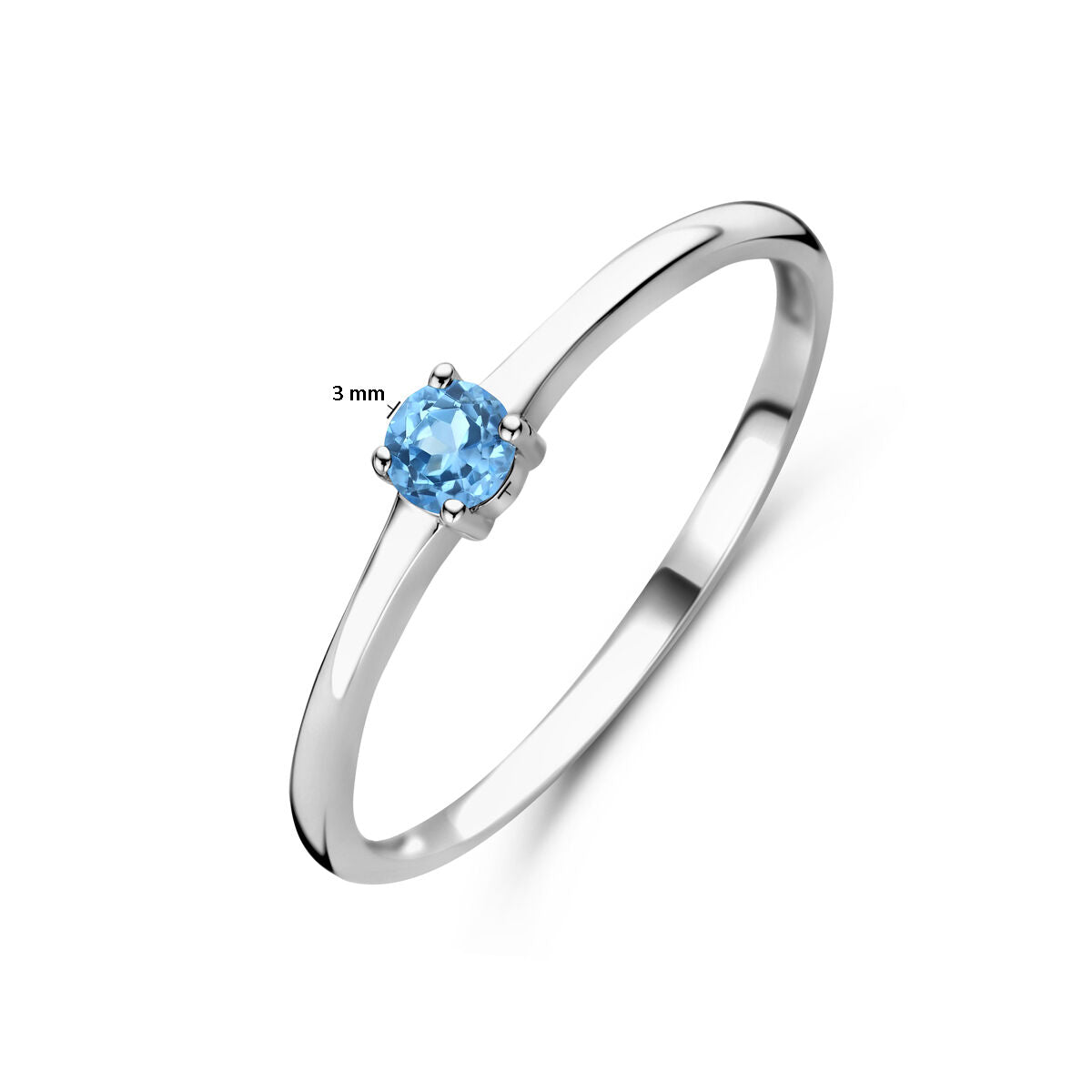 De Van der Kooij Collectie ring met geboortesteen blauw topaas december is een gerhodineerde zilveren damesring met een centrale 3 mm ronde blauwe topaas in vier zetpootjes, afgebeeld tegen een witte achtergrond.