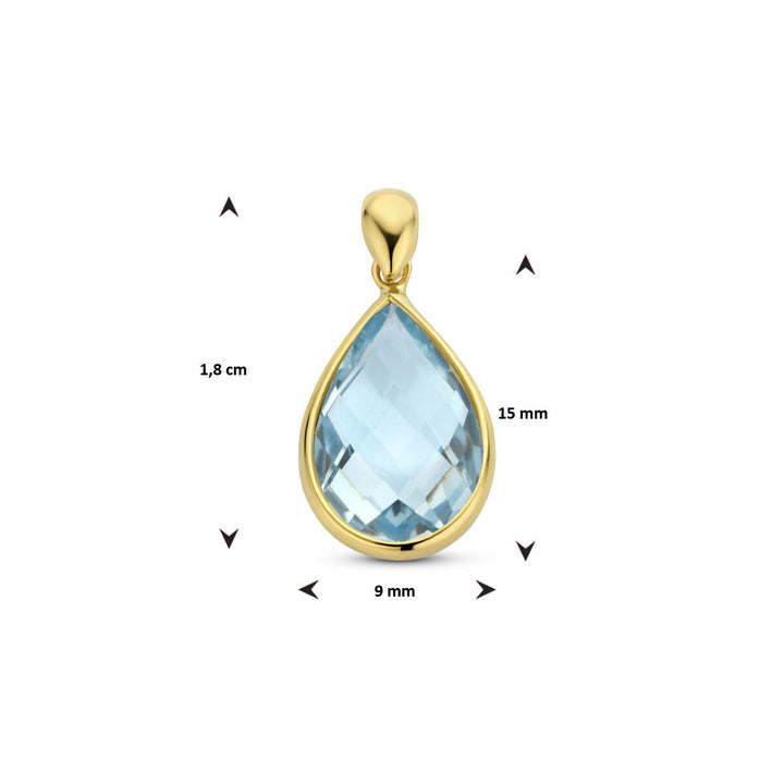 De hanger blauw topaas 14K geelgoud van Van der Kooij Collectie heeft een druppelvormige, facetgeslepen lichtblauwe edelsteen in 14k geelgoud; hij is 1,8 cm hoog, 15 mm breed en 9 mm op zijn smalst.