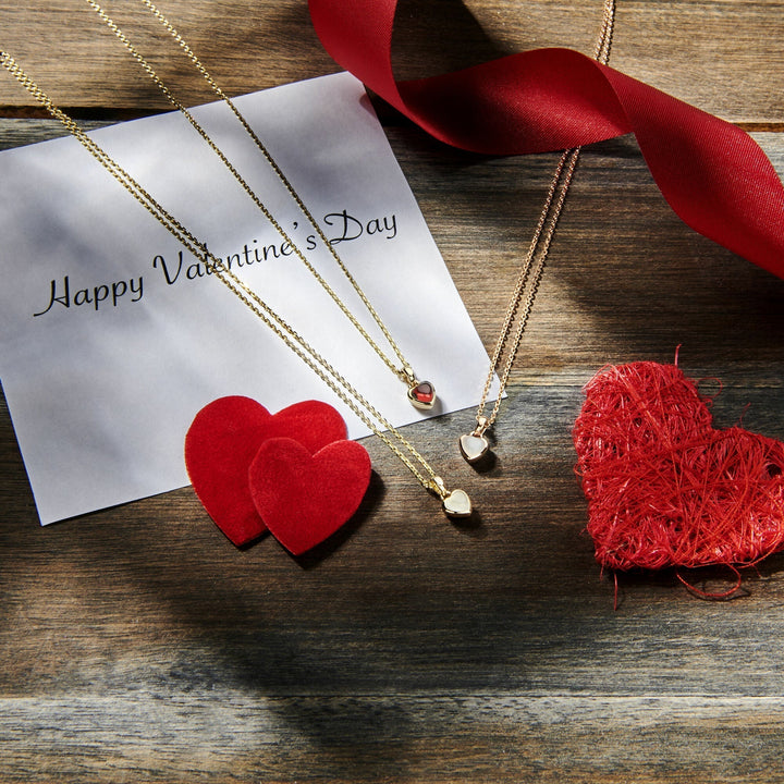 pendant heart garnet 14K yellow gold