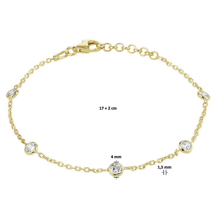 De Van der Kooij Collectie armband zirkonia heeft vijf ronde steentjes (4 mm), is 17 cm lang met een verlengstuk van 2 cm en heeft een 1,5 mm dikke verguld zilveren ketting. Karabijnsluiting. Product: armband zirkonia 17 + 2 cm 3 micron zilver verguld (geel).