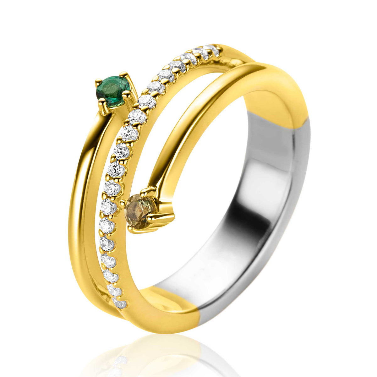 Zilveren ring met gouden accenten, bezet met groene en heldere steentjes in een moderne, golvende vorm.