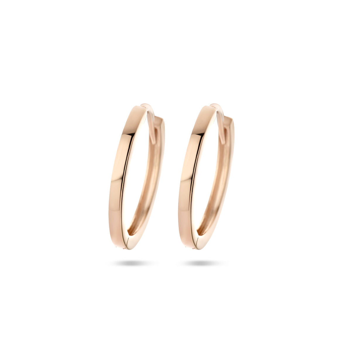 Klapoorringen van 14K roségoud met een strakke, geometrische vorm.