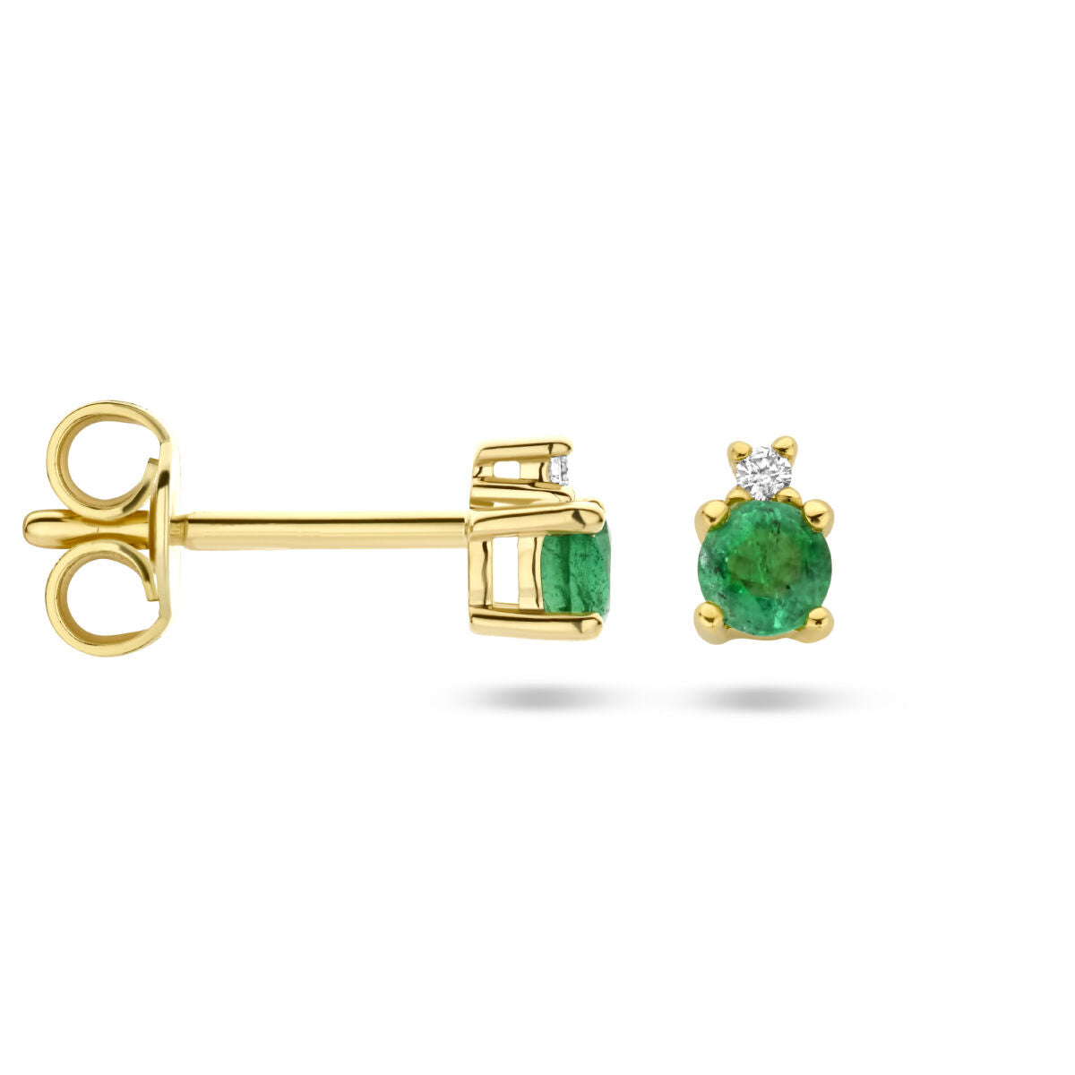 Van der Kooij Collectie oorknoppen smaragd en diamant 0.015ct (2x0.0075ct) h p1 in 14K geelgoud, getoond van zij- en voorkant op witte achtergrond. Perfecte dames sieraden.