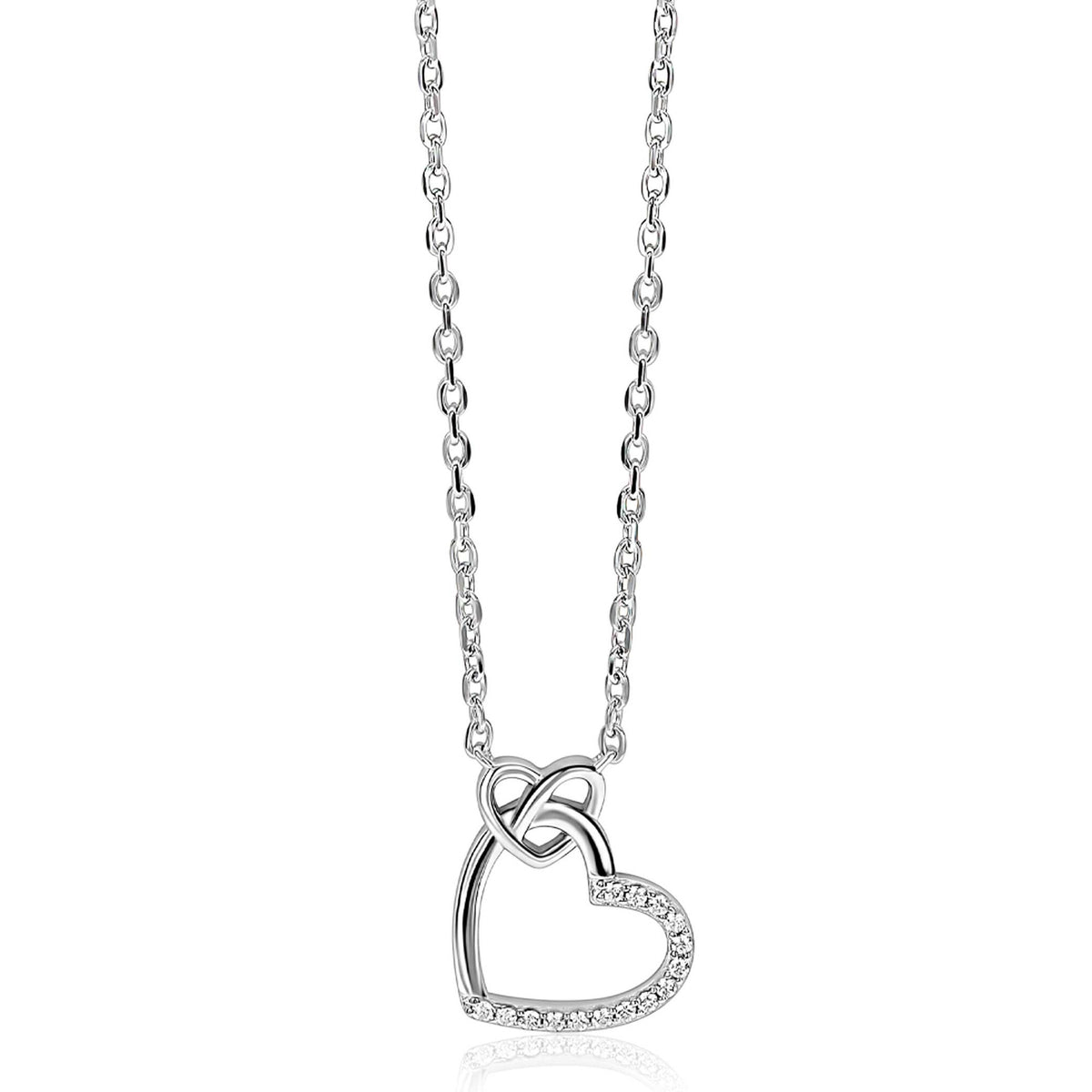 Zilveren ketting met twee sierlijke harten, waarvan één bezet met steentjes.