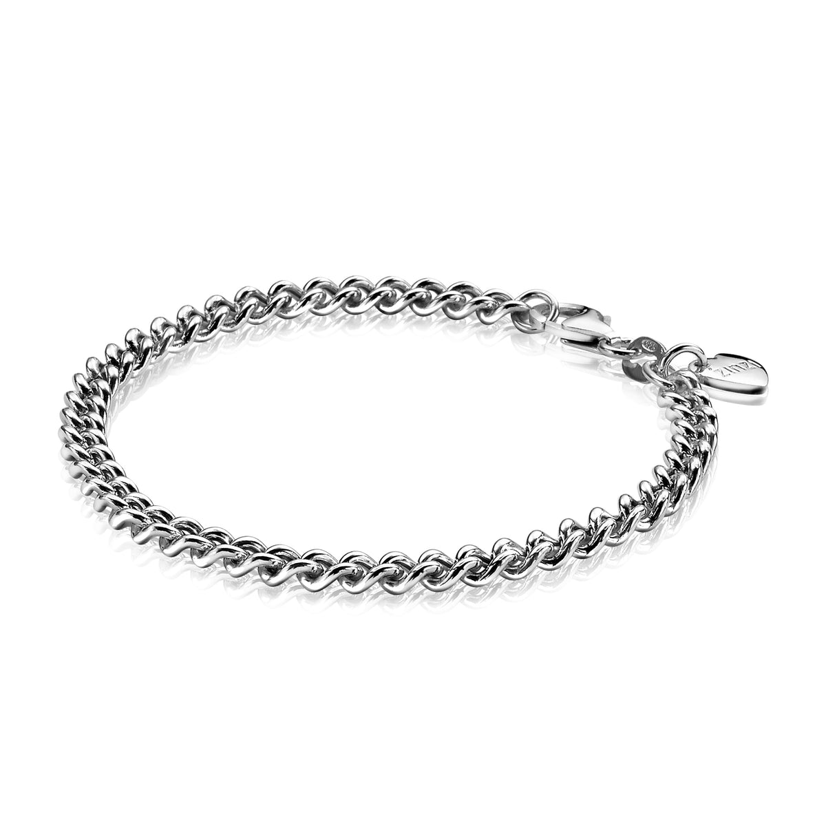 Zilveren armband met een gevlochten schakelontwerp en een karabijnsluiting.