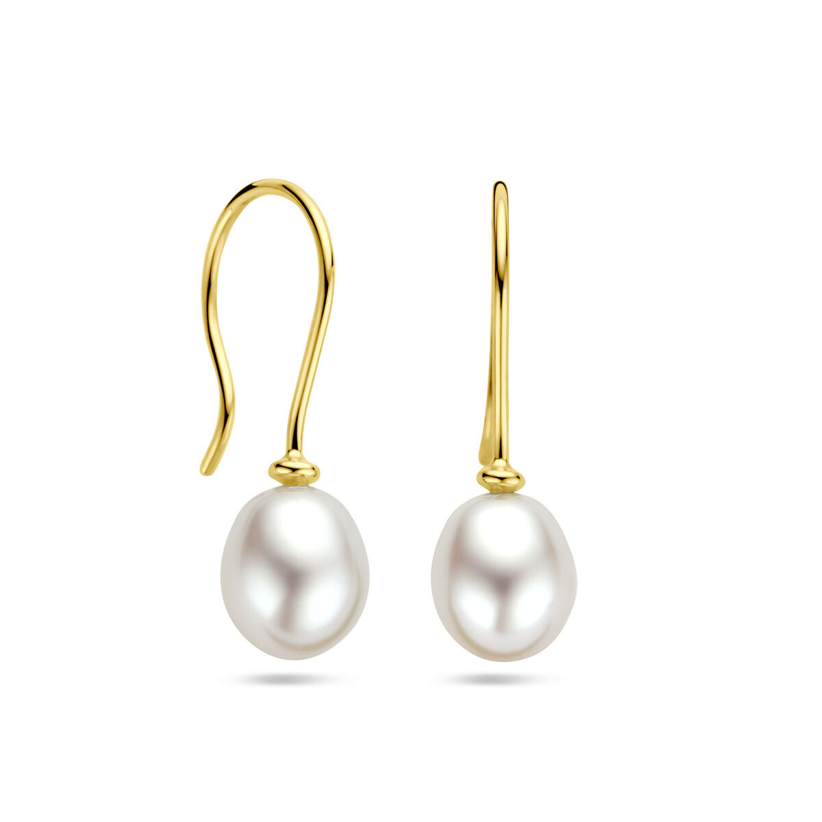Oorhangers met een Franse haak van 14K geelgoud en een parel in ovale vorm.