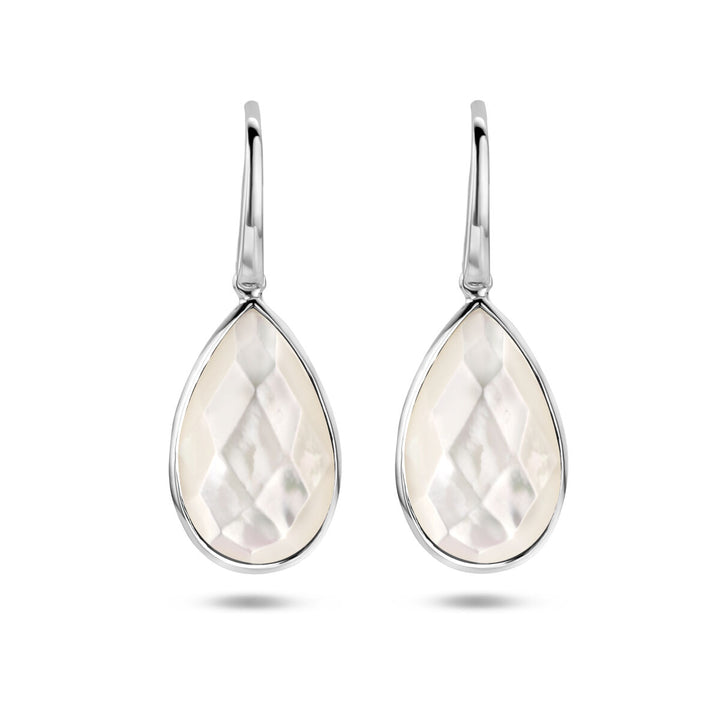Van der Kooij Collectie oorhangers parelmoer met Franse haak, vervaardigd uit gerhodineerd 925 zilver, getoond tegen een witte achtergrond.