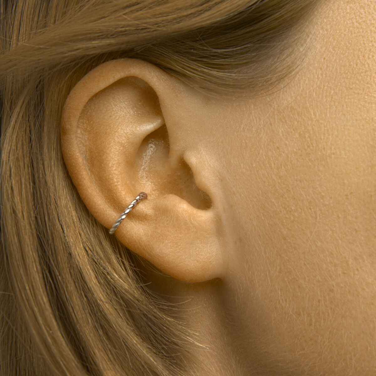 earcuff gedraaid zilver gerhodineerd