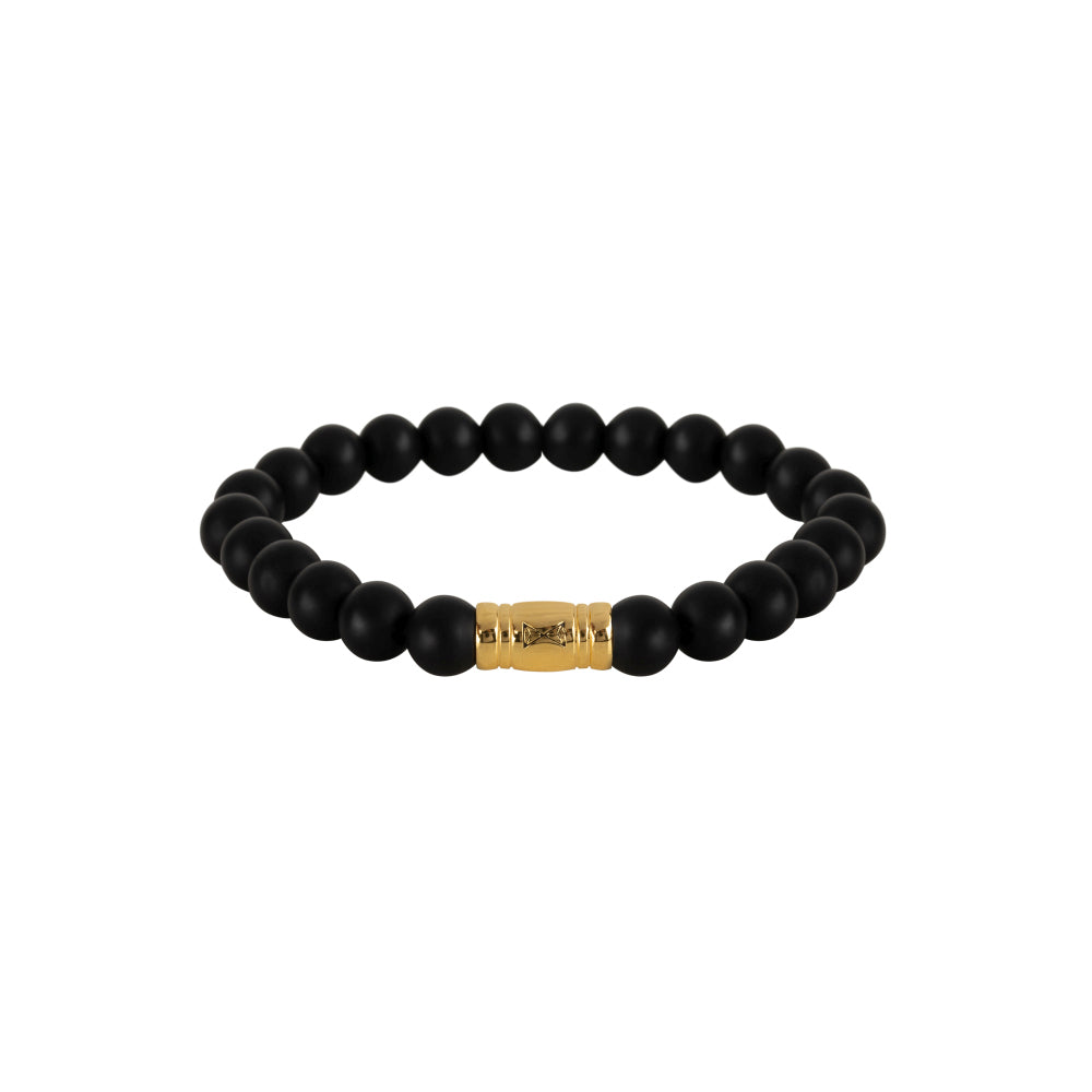 Zwarte kralen armband voor heren met 8 mm matte kralen en een gouden tussenstuk.