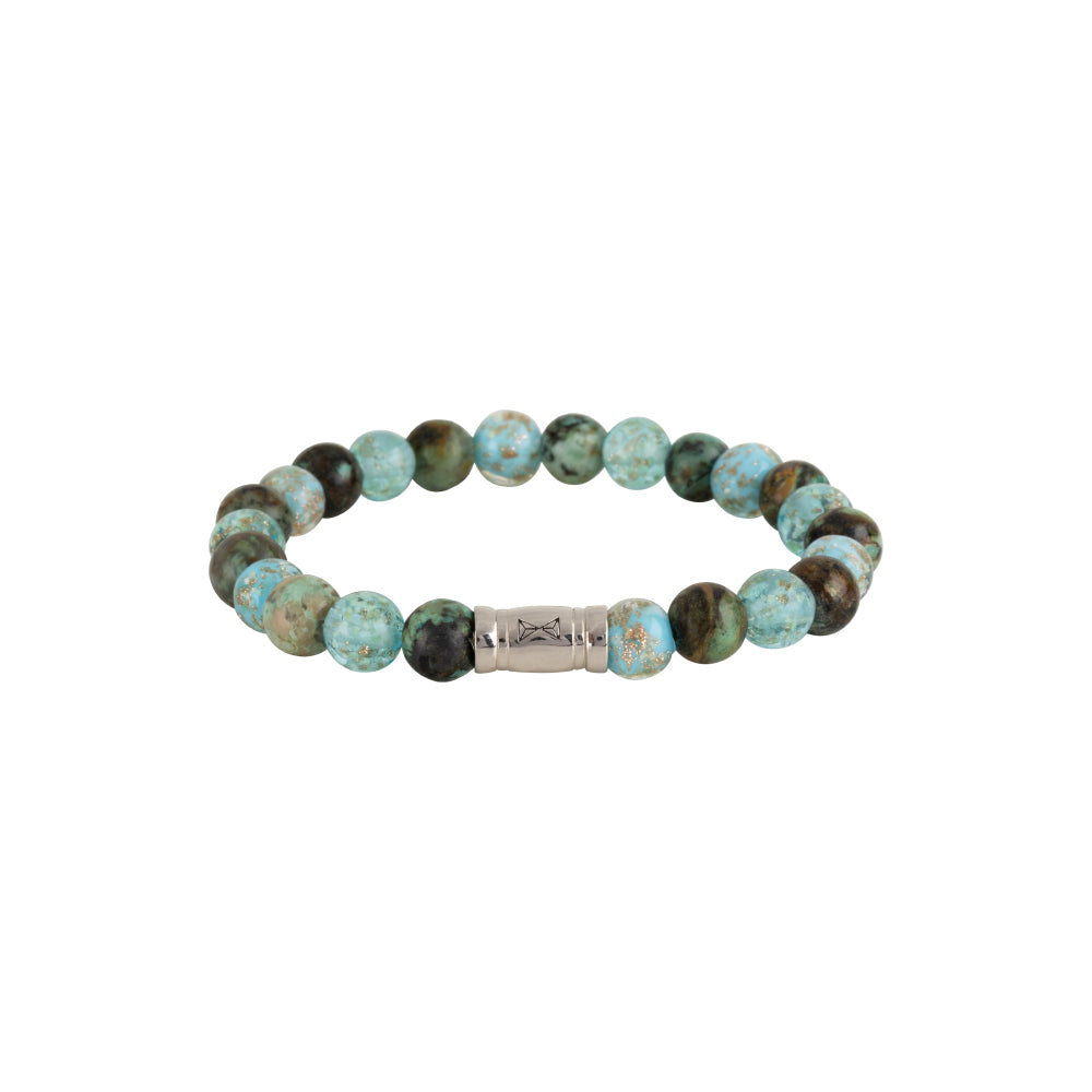 Turquoise armband van 8 mm met een mix van groene en blauwe stenen en een zilveren sluiting.