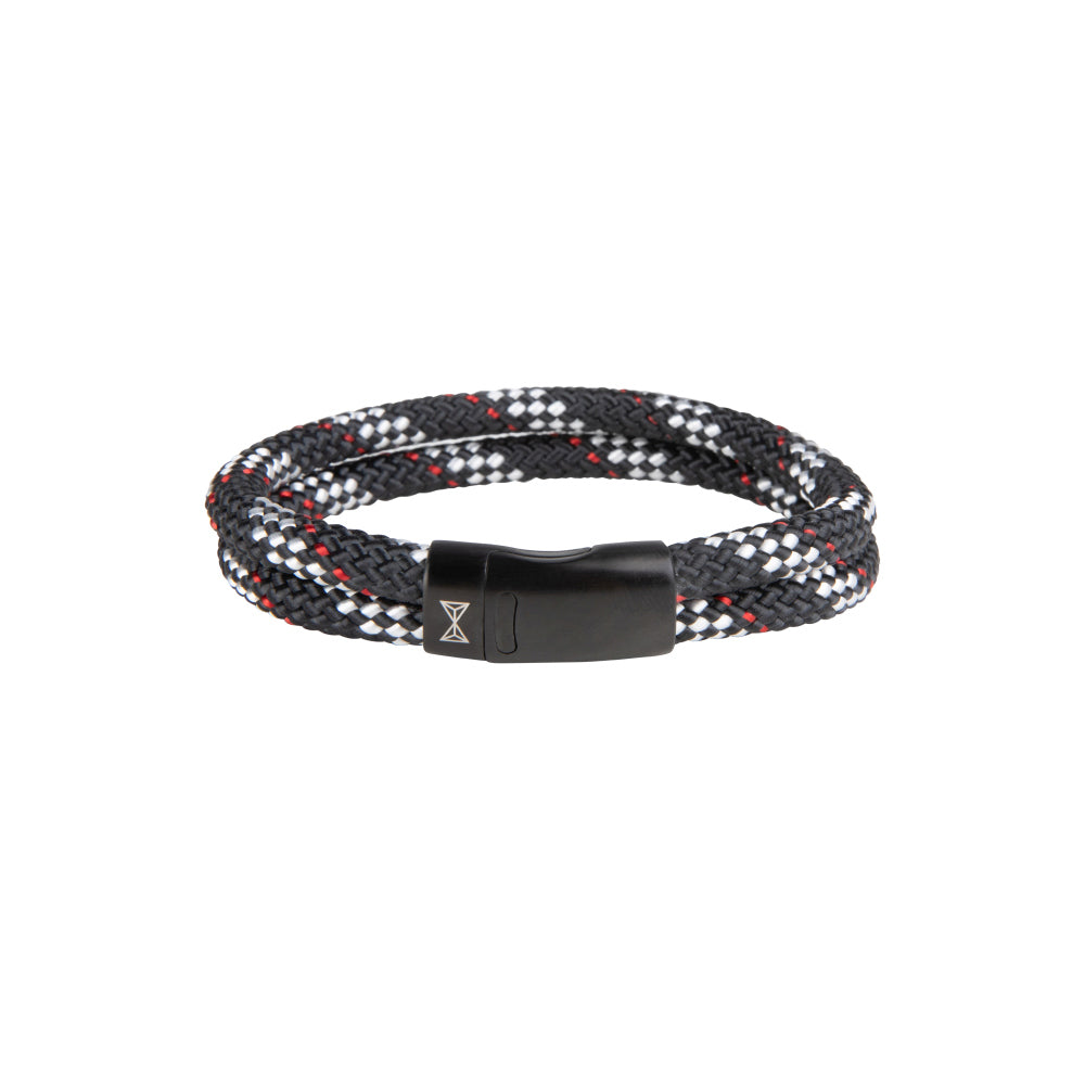 Zwarte armband van gevlochten nylon met rode en witte details en een zwarte sluiting.