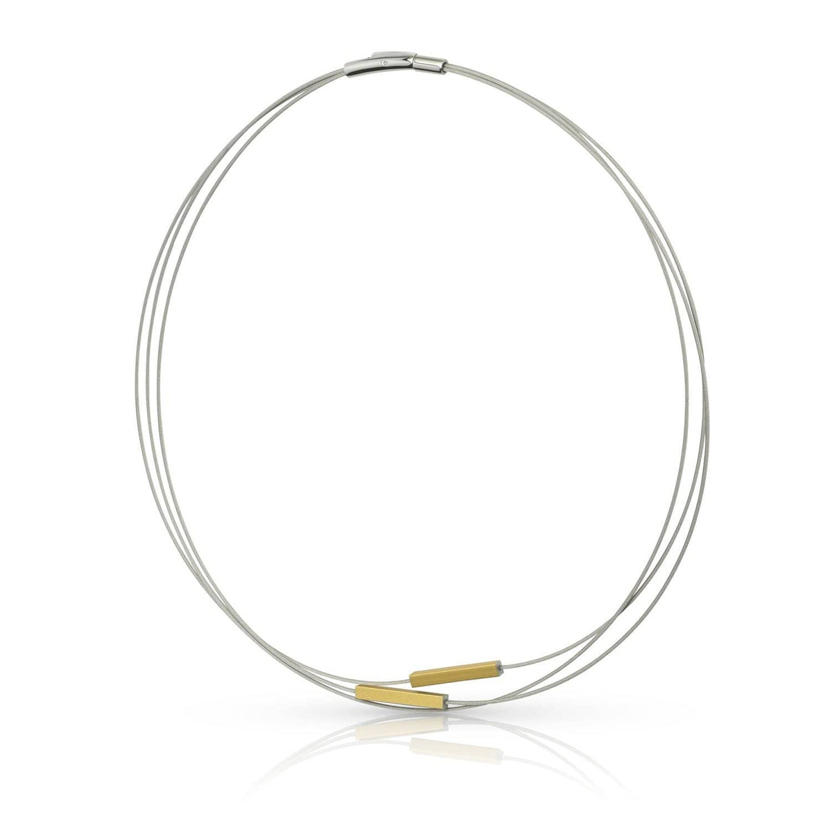 Gouden collier met twee staafjes, uitgevoerd in een strakke, moderne stijl.