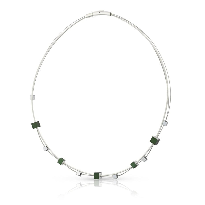 Collier speelse kubusjes groen C257GR