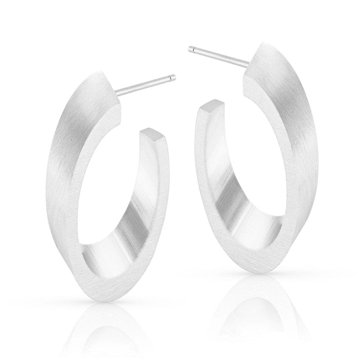 Oval hoop earrings O21