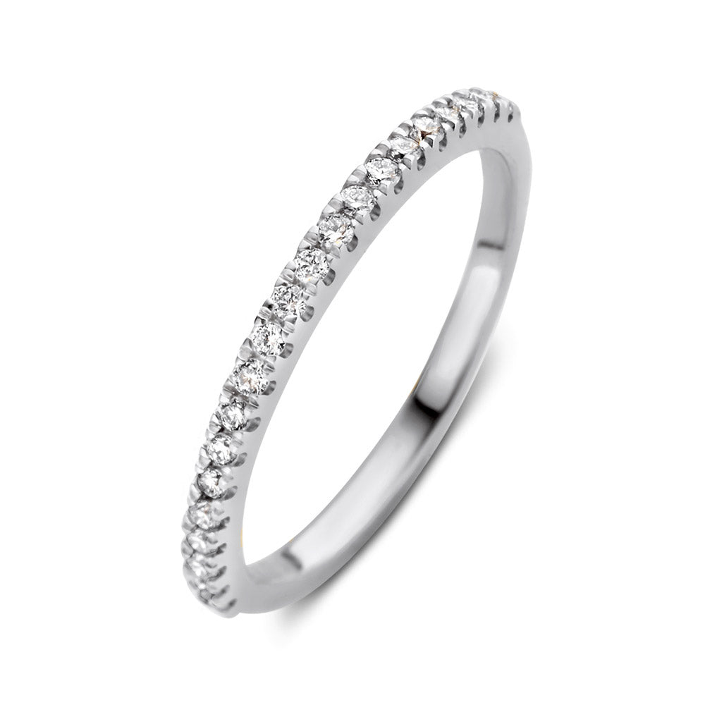 Witgouden ring met 0,44 crt. aan schitterende diamanten in een verfijnde zetting.